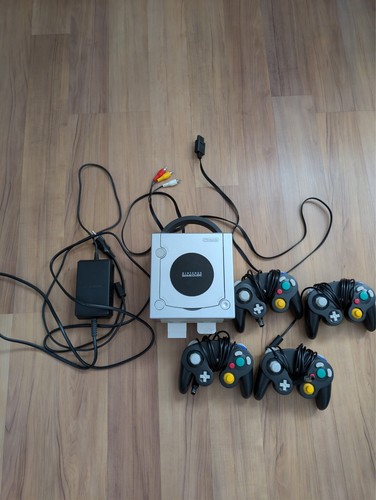 Nintendo gamecube - nintendo,